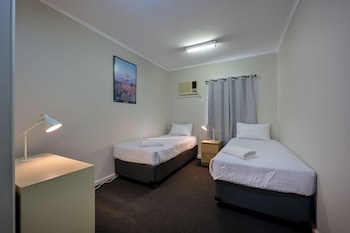 Room, Multiple Beds, Non Smoking