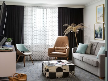 Suite, 1 Bedroom, City View