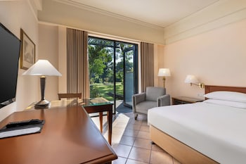 Room, King Bed, Terrace (Club Access)