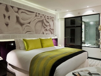 Superior Room, 1 King Bed