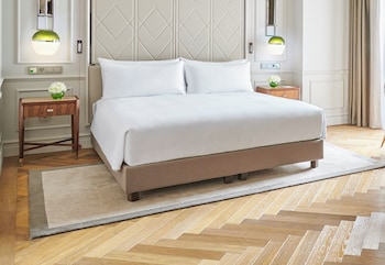 Classic Room, 1 King Bed