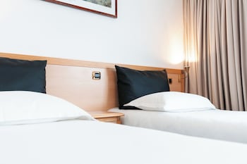 Single Room, 2 Twin Beds (Economique)