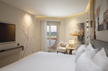 Royal Elite Side Nile View Double or Twin Room