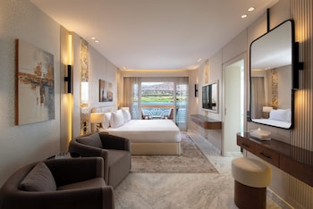 Elite Signature Plus Suite
