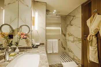 Elite Signature Plus Suite