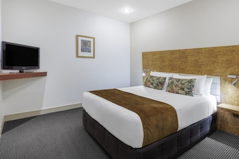 One Bedroom Apartment