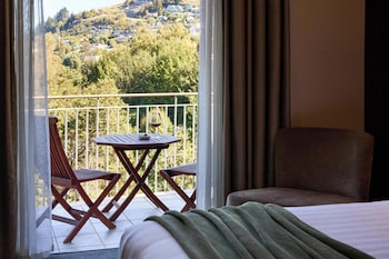 Deluxe Room with Alpine View