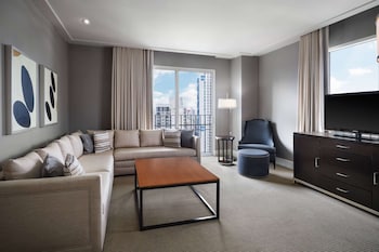Premier Suite, 1 King Bed, Non Smoking, Kitchen (Tower)