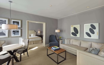 Superior Suite, 1 King Bed, Non Smoking, Kitchen (Tower)