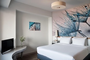 Executive Suite, Sea View