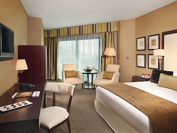 Deluxe Room, 1 King Bed