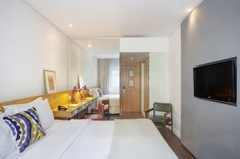Superior Double Room, City View