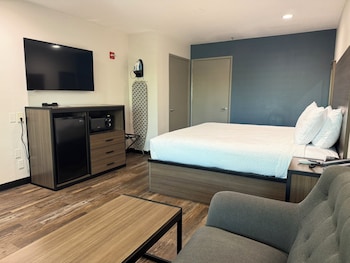 Room, 1 King Bed, Non Smoking