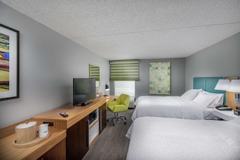Two queen beds non smoking