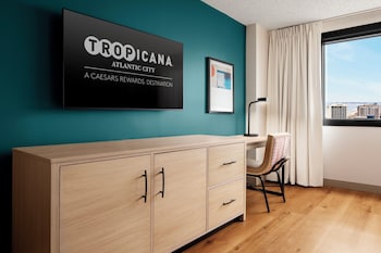 Solana Luxury Room, 2 Queens, Non-Smoking