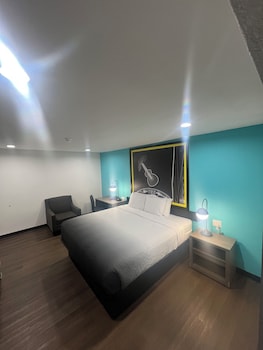 Room, 1 King Bed, Non Smoking