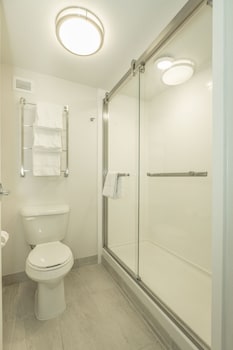 Standard Room, 2 Double Beds