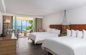 Suite, Multiple Beds, Oceanfront Lanai
