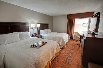Two queen beds non smoking