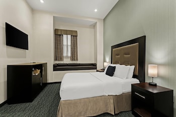 Standard Room, 1 Queen Bed, Non Smoking