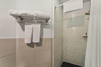 Standard Room, 1 Queen Bed, Accessible, Non Smoking (Accessible)
