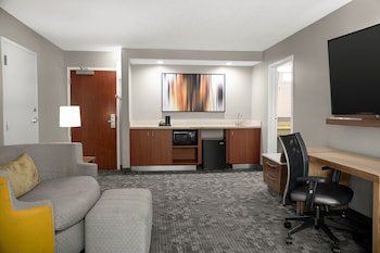 Suite, 1 Bedroom, Balcony