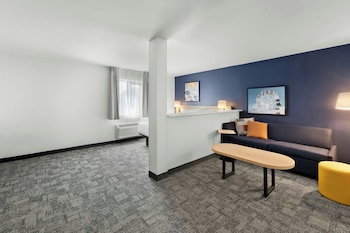 Room, 1 Queen Bed with Sofa bed