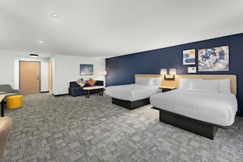 Suite, Multiple Beds