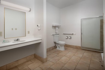 Standard Room, 2 Queen Beds, Accessible, Non Smoking (Roll in Shower)