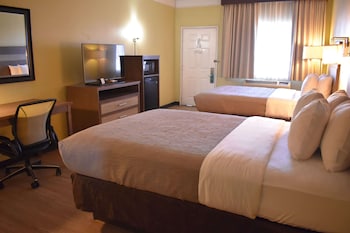 Standard Room, 2 Queen Beds, Accessible, Non Smoking (Roll in Shower)