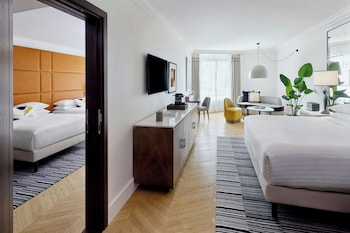 Two-Bedroom Parisian Family Suite with Atrium View