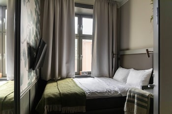 Single Room, Annex Building (Compact)