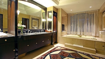 Presidential Suite, 1 Twin Bed