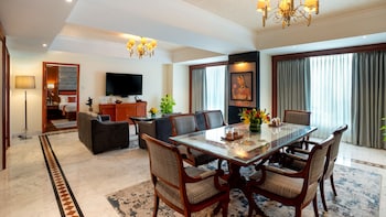 Suite, 1 Bedroom, Jetted Tub