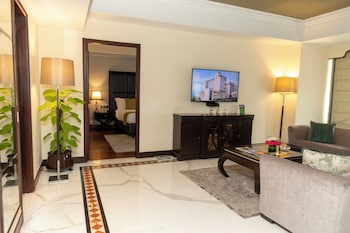 Suite, 1 Bedroom, Jetted Tub