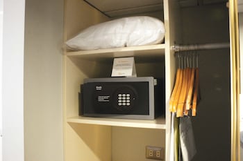 Superior Room, 1 King Bed