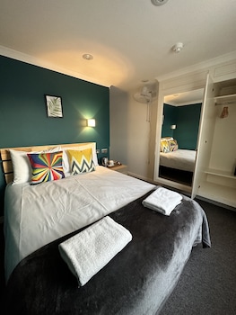 Private Double Room (Ensuite)