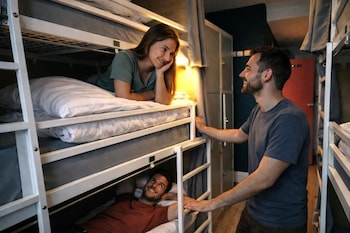 1 bed in 4 Bedded Shared dormitory, Private Bathroom