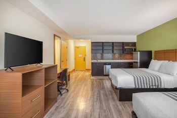 Standard Room, 2 Queen Beds, Non Smoking, Kitchen
