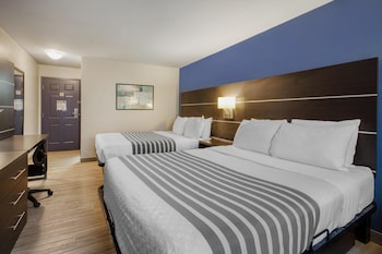 Standard Room, 2 Queen Beds, Non Smoking, Refrigerator