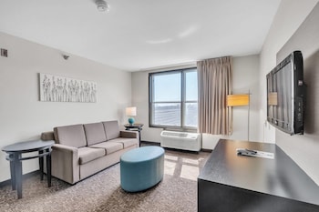 Suite, 1 King Bed, Accessible, Non Smoking