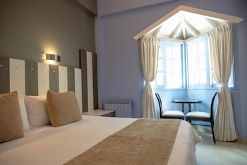 Standard Room, 1 Queen Bed