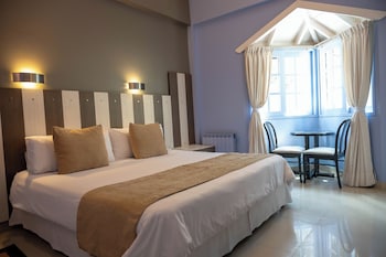 Standard Room, 1 Queen Bed