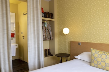 Superior Double Room (Castle or Garden View)