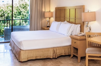Premium Suite, Garden View (Junior)