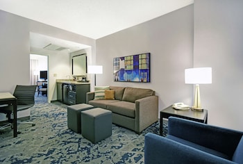 Suite, 2 Double Beds, Accessible, Bathtub