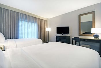 Suite, 2 Double Beds, Accessible, Bathtub