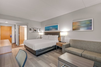 Standard Room, 1 King Bed (Top Floor)