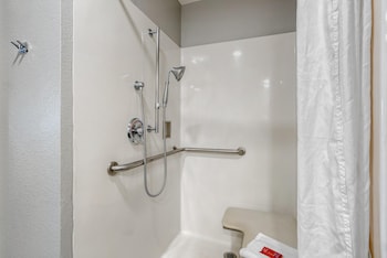 Standard Room, 2 Queen Beds, Accessible, Smoking