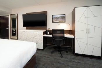 Room, 1 King Bed, Fireplace
